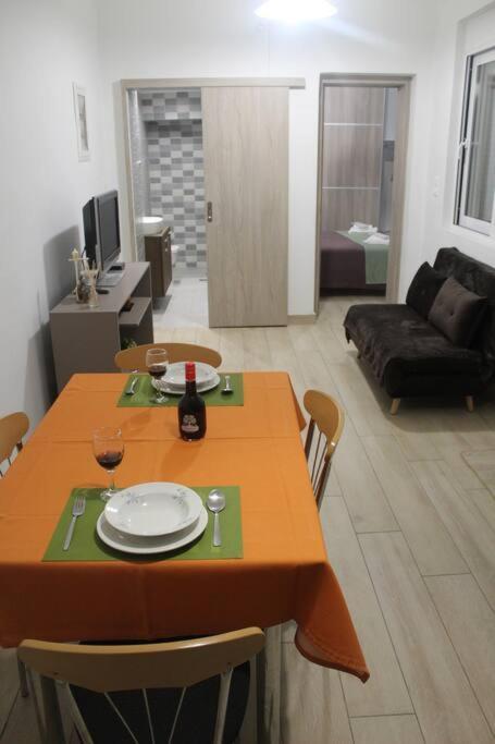 Ranias'S House 2 Apartamento Pireu Exterior foto